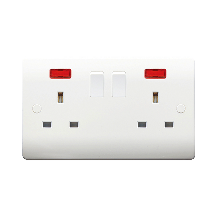 Caradok 2G 13A SP Switched Socket c/w Neon